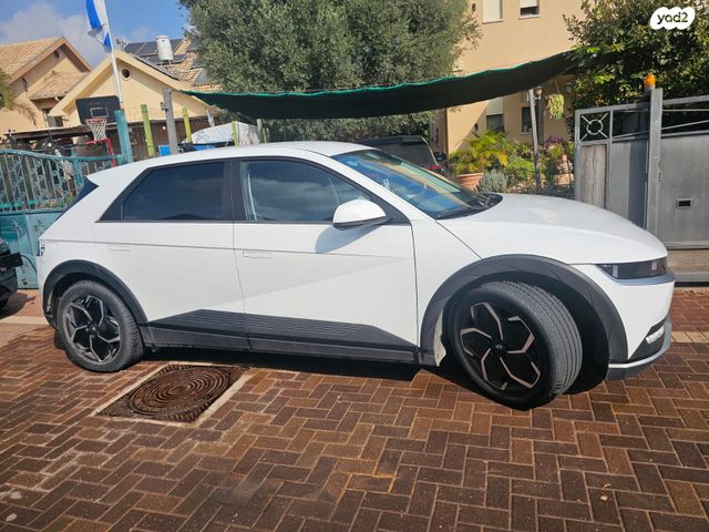 יונדאי איוניק 5