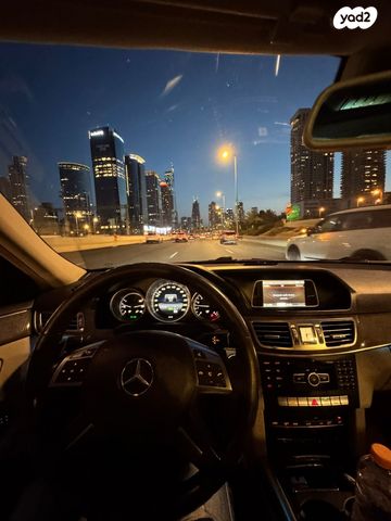 מודעת רכב מרצדס-בנץ E-class