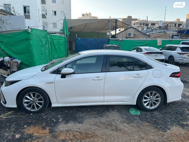 מודעת רכב טויוטה קורולה