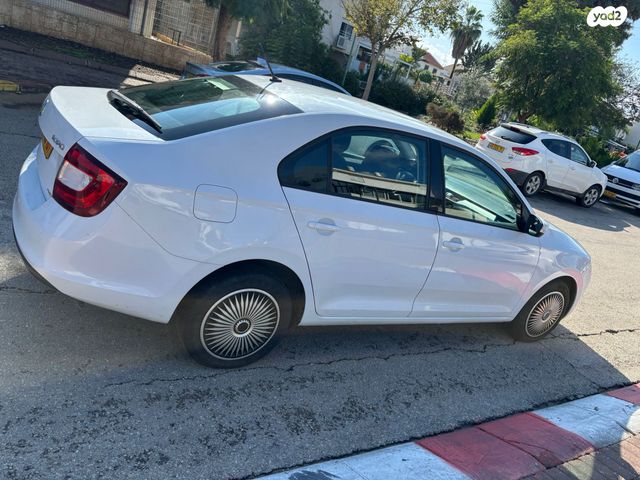 סקודה ראפיד