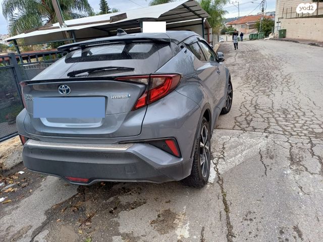 טויוטה C-HR