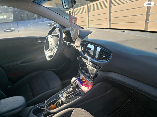 יונדאי איוניק