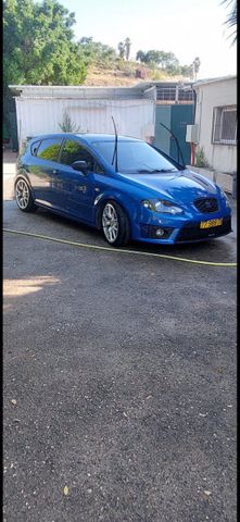 מודעת רכב סיאט לאון