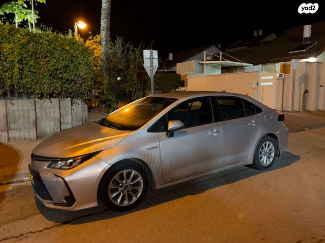 טויוטה קורולה