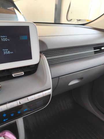 יונדאי איוניק 5