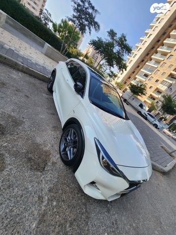 אינפיניטי Q30