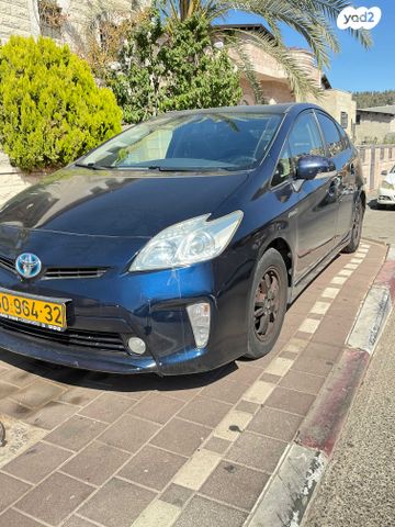 מודעת רכב טויוטה פריוס