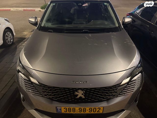 פיג'ו 3008