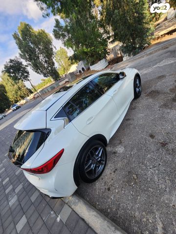 אינפיניטי Q30