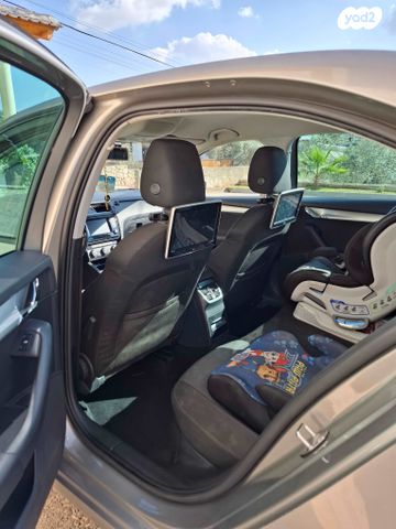 סקודה אוקטביה 