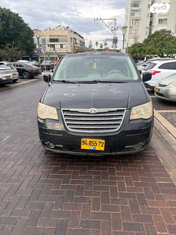 קרייזלר טאון אנד קאנטרי