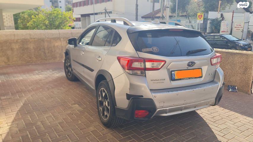 מודעת רכב סובארו XV