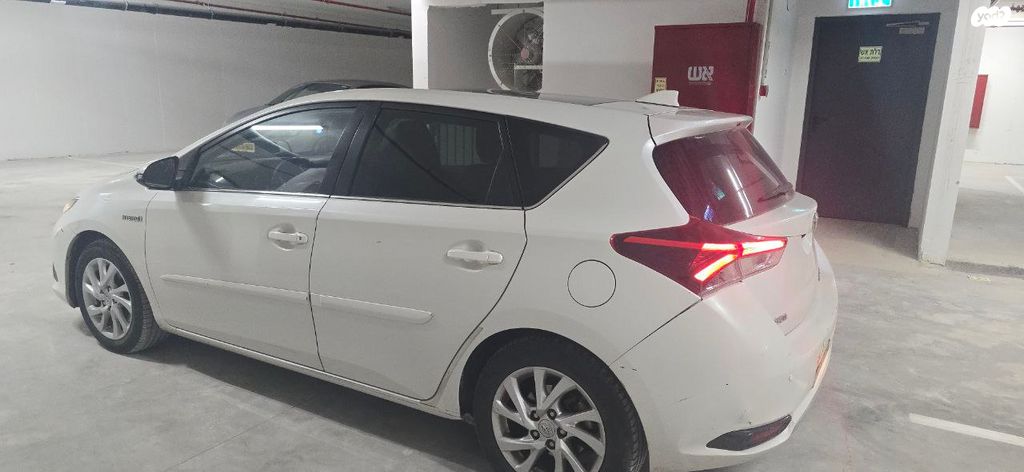 טויוטה אוריס