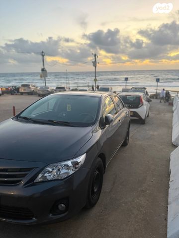 טויוטה קורולה