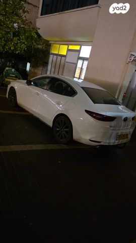 מאזדה 3