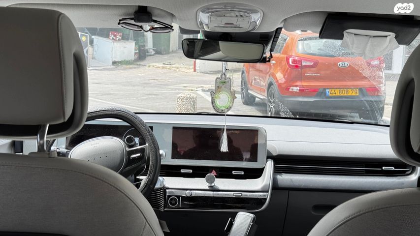 יונדאי איוניק 5