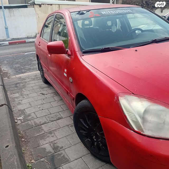 מיצובישי לנסר