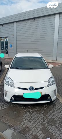 טויוטה פריוס