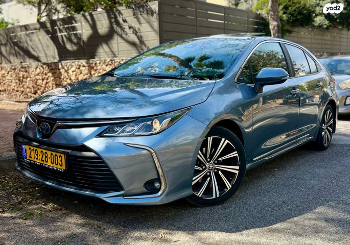 טויוטה קורולה