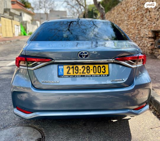 טויוטה קורולה