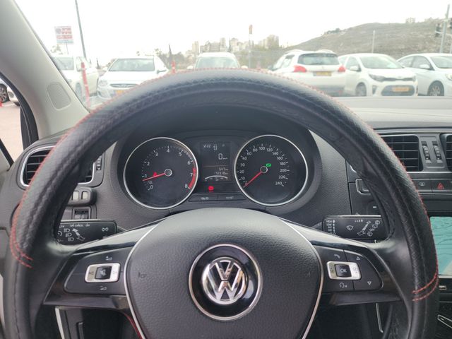 פולקסווגן פולו