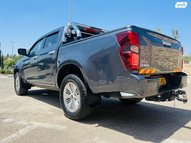 איסוזו די-מקס