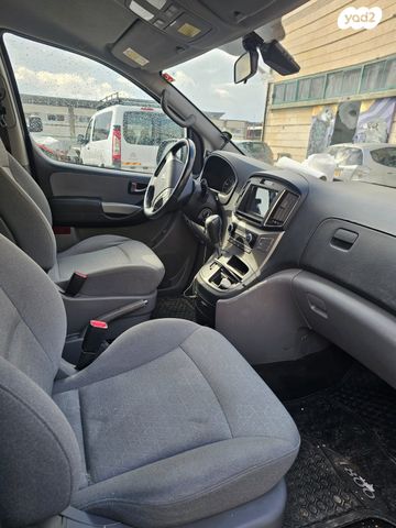 יונדאי H-1 / i800