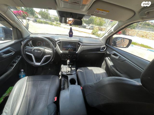 איסוזו די-מקס