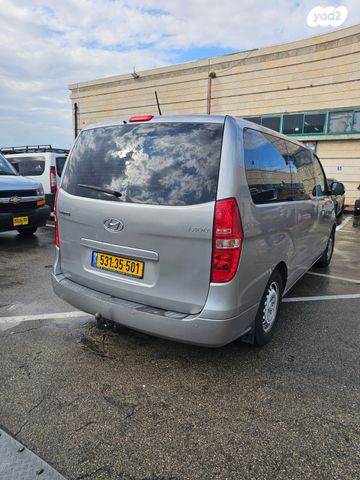 יונדאי H-1 / i800