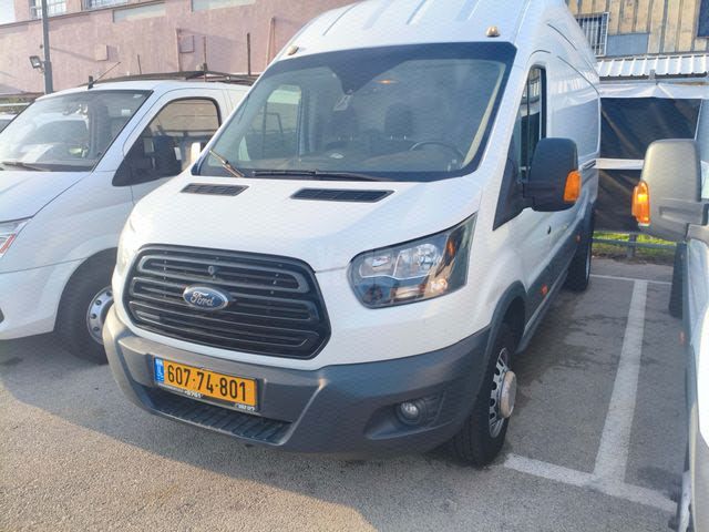 מודעת רכב פורד טרנזיט