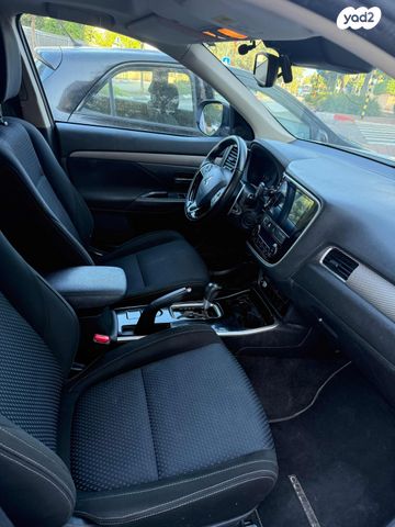 מיצובישי אאוטלנדר