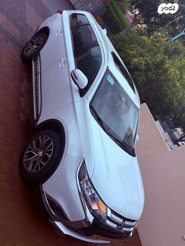 מיצובישי אאוטלנדר