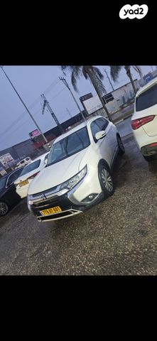 מיצובישי אאוטלנדר