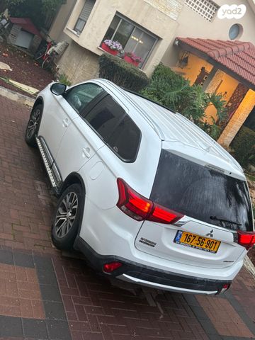 מיצובישי אאוטלנדר