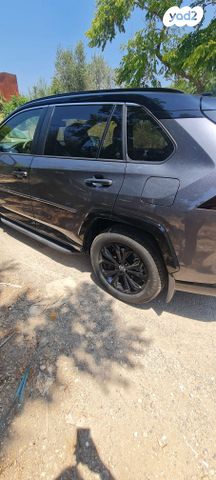 מודעת רכב טויוטה RAV4