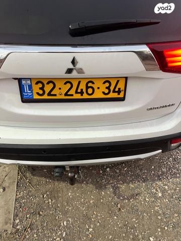 מיצובישי אאוטלנדר