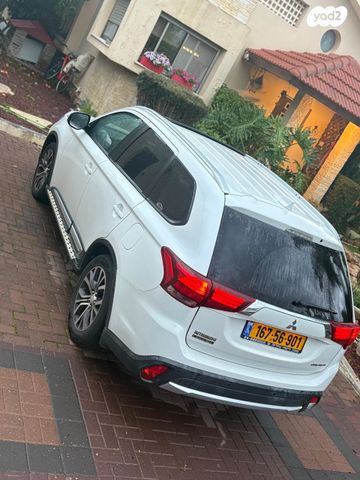 מיצובישי אאוטלנדר