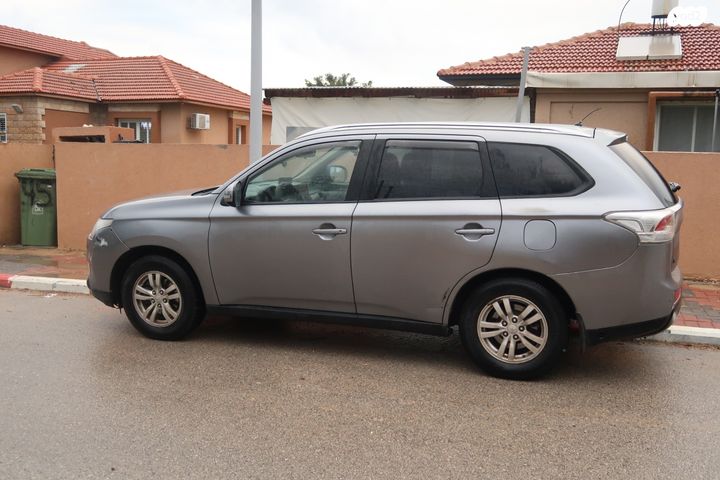 מודעת רכב מיצובישי אאוטלנדר