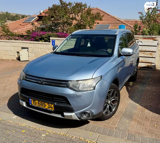 מיצובישי אאוטלנדר