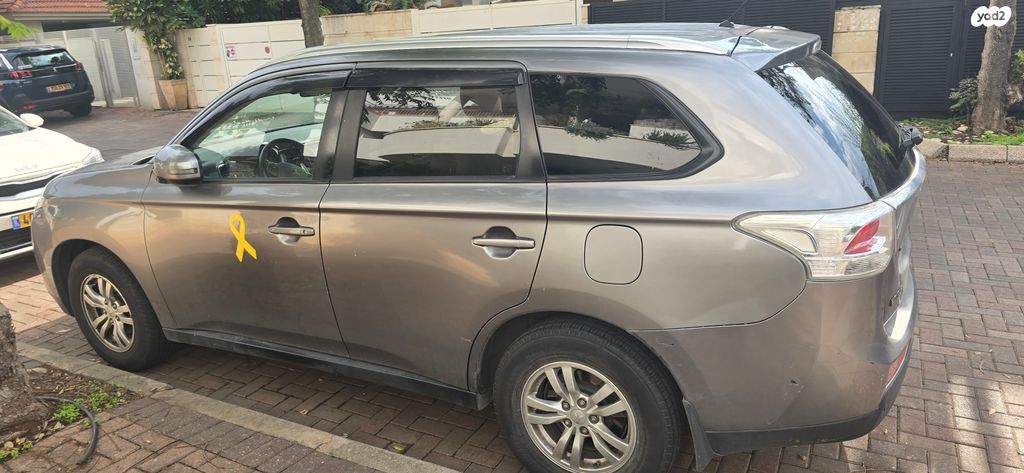 מודעת רכב מיצובישי אאוטלנדר