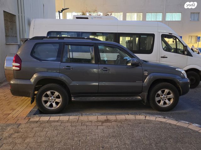 מודעת רכב טויוטה לנד קרוזר