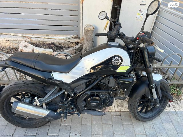 בנלי LEONCINO250
