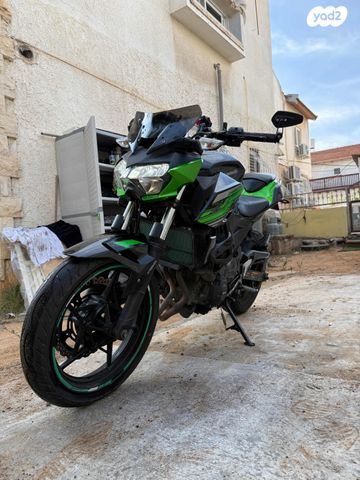 קאוואסאקי Z400