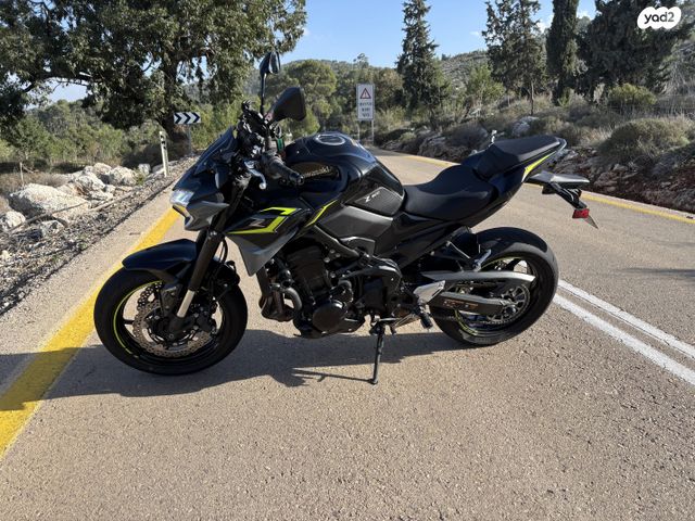 קאוואסאקי Z900