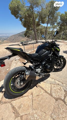 קאוואסאקי Z900