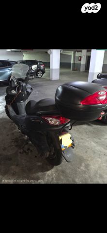 מודעת רכב סאן יאנג ג'וי רייד 200