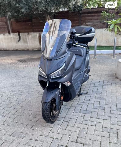 מודעת רכב סאן יאנג ג'וי-מקס Z-250