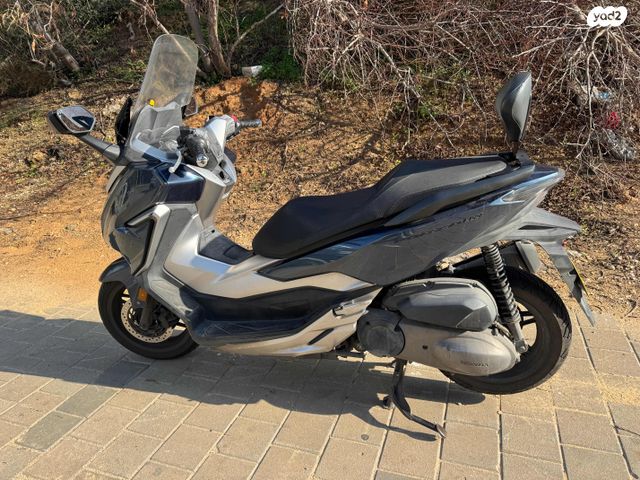 הונדה פורזה NSS300