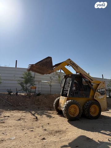 מודעת רכב מיני מעמיס