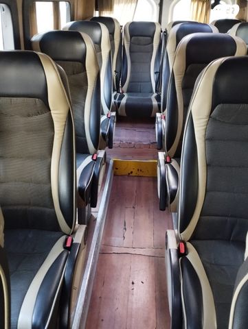 מיניבוסים ורכבי הסעות